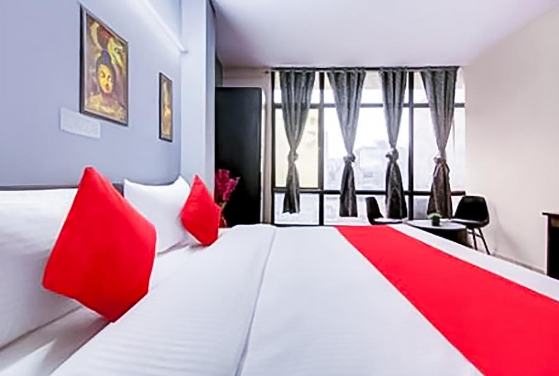 Hotel Manya Saket - Ignou Road New Delhi